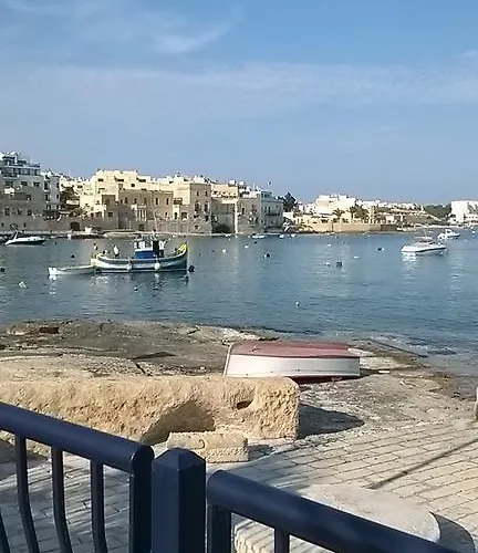 Merzuq House ホームステイ